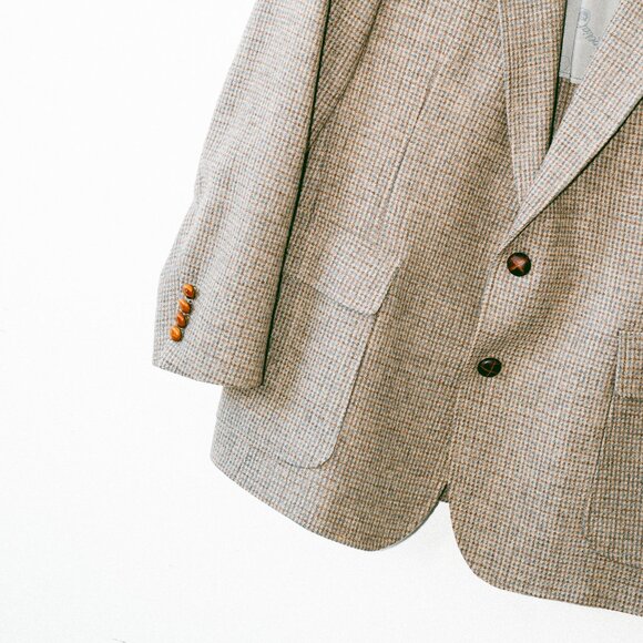 Vintage 80s Wool Tweed Blazer w/ Leather-Wrapped Buttons – Women’s M/L - Picture 2 of 6